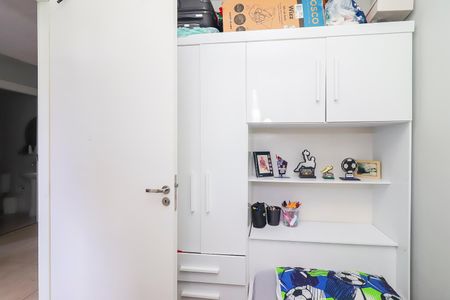 Quarto 2 de apartamento para alugar com 2 quartos, 36m² em Guaianases, São Paulo