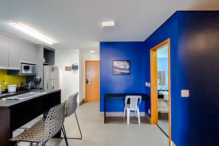 Sala de apartamento para alugar com 1 quarto, 55m² em Vila Regente Feijó, São Paulo