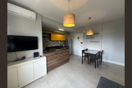 Sala de apartamento à venda com 1 quarto, 43m² em Melville Empresarial Ii, Barueri