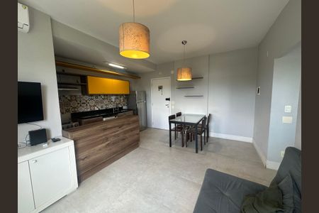 Sala de apartamento à venda com 1 quarto, 43m² em Melville Empresarial Ii, Barueri