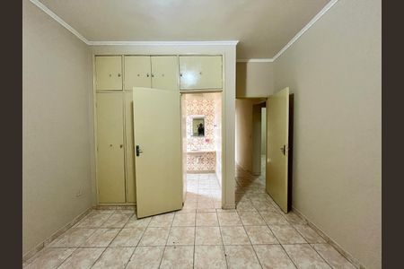 Casa à venda com 275m², 3 quartos e 3 vagasSuíte