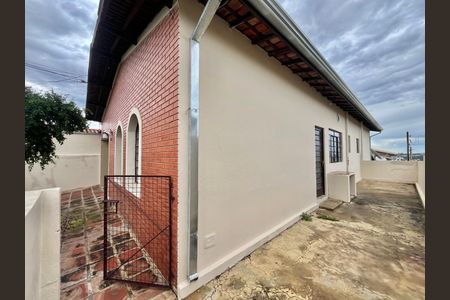 Casa à venda com 275m², 3 quartos e 3 vagasárea externa