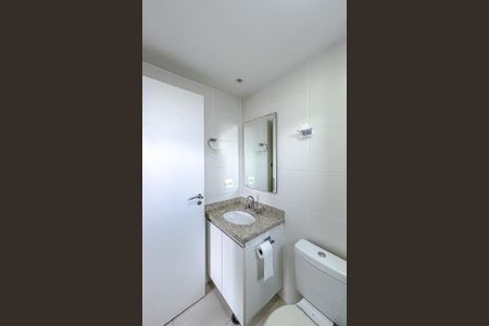 Apartamento à venda com 62m², 2 quartos e 2 vagasBanheiro da Suíte