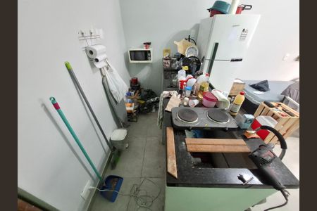 Apartamento à venda com 27m², 1 quarto e sem vaga Apartamento à venda com 27m², 1 quarto e sem vagaCozinha/Quarto