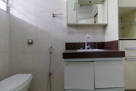 Casa para alugar com 230m², 3 quartos e 2 vagasBanheiro 1