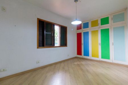 Casa para alugar com 230m², 3 quartos e 2 vagasQuarto 1