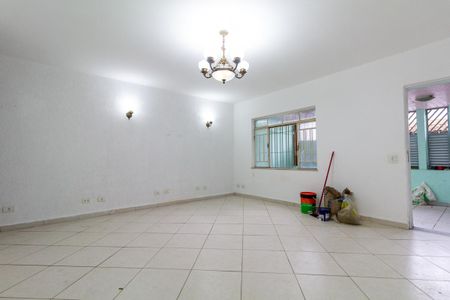 Casa para alugar com 230m², 3 quartos e 2 vagasSala