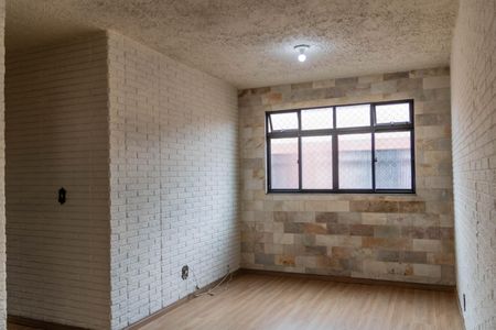 Sala de apartamento para alugar com 3 quartos, 70m² em Padre Eustáquio, Belo Horizonte