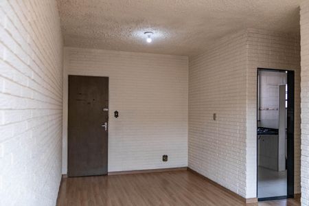Sala de apartamento para alugar com 3 quartos, 70m² em Padre Eustáquio, Belo Horizonte