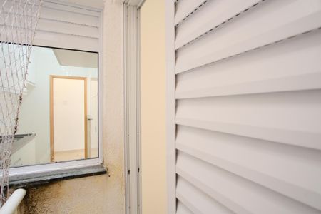 Apartamento para alugar com 57m², 2 quartos e 1 vagaVaranda do Quarto 2