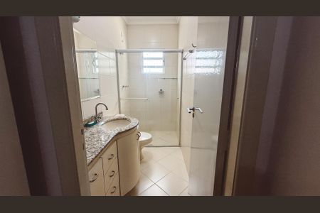 Casa à venda com 110m², 3 quartos e 1 vagaBanheiro