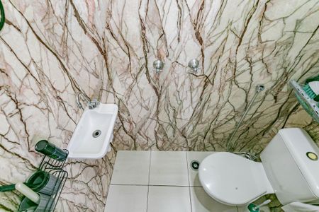 Apartamento à venda com 86m², 2 quartos e 2 vagasBanheiro de serviço