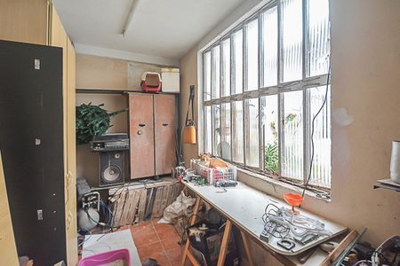 Casa à venda com 147m², 2 quartos e 2 vagasQuarto de Serviço