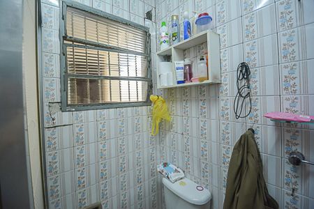 Casa à venda com 147m², 2 quartos e 2 vagasBanheiro