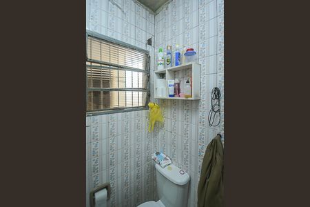 Casa à venda com 147m², 2 quartos e 2 vagasBanheiro