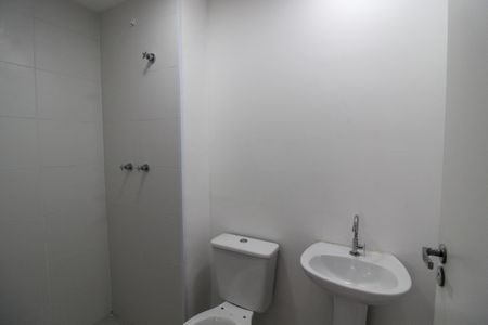 Apartamento à venda com 42m², 2 quartos e sem vaga Apartamento à venda com 42m², 2 quartos e sem vagaBanheiro