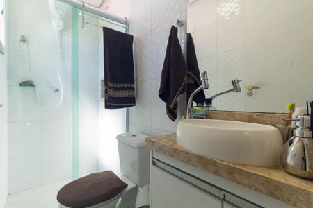 Casa de condomínio para alugar com 160m², 3 quartos e 3 vagas Casa de condomínio para alugar com 160m², 3 quartos e 3 vagasBanheiro da Suíte