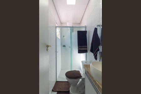 Casa de condomínio para alugar com 160m², 3 quartos e 3 vagas Casa de condomínio para alugar com 160m², 3 quartos e 3 vagasBanheiro da Suíte