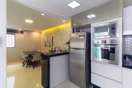 Cozinha de casa de condomínio para alugar com 3 quartos, 160m² em Vila Independencia, São Paulo