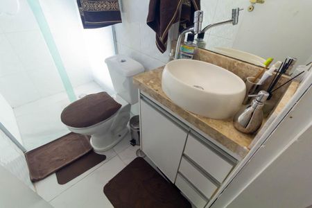 Casa de condomínio para alugar com 160m², 3 quartos e 3 vagas Casa de condomínio para alugar com 160m², 3 quartos e 3 vagasBanheiro da Suíte