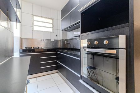 Apartamento à venda com 90m², 2 quartos e sem vagaCozinha