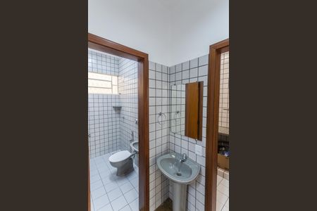 Casa para alugar com 120m², 3 quartos e sem vaga Casa para alugar com 120m², 3 quartos e sem vagaBanheiro Social 2