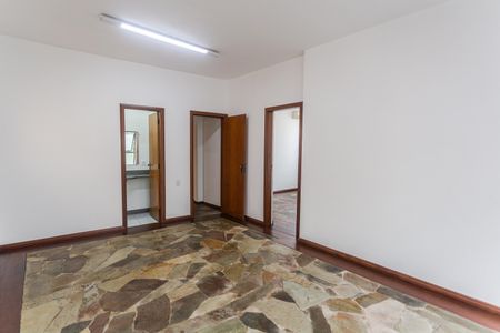 Sala 2 de casa para alugar com 3 quartos, 120m² em São Pedro, Belo Horizonte