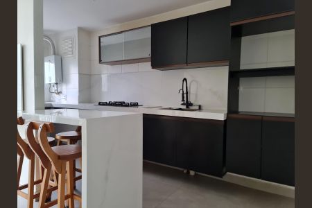 Apartamento para alugar com 58m², 2 quartos e 1 vagaCozinha e Área de Serviço