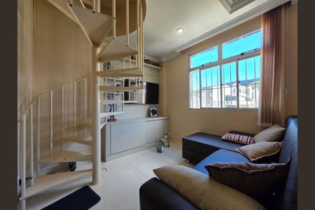 Apartamento à venda com 290m², 4 quartos e 1 vaga Apartamento à venda com 290m², 4 quartos e 1 vagaSala