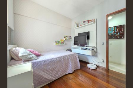 Apartamento à venda com 290m², 4 quartos e 1 vaga Apartamento à venda com 290m², 4 quartos e 1 vagaQuarto 3
