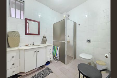 Apartamento à venda com 290m², 4 quartos e 1 vaga Apartamento à venda com 290m², 4 quartos e 1 vagaBanheiro Social 2