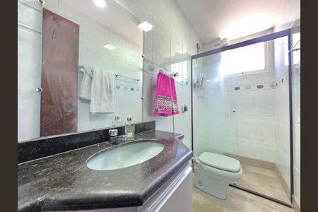 Apartamento à venda com 290m², 4 quartos e 1 vaga Apartamento à venda com 290m², 4 quartos e 1 vagaBanheiro Social 1