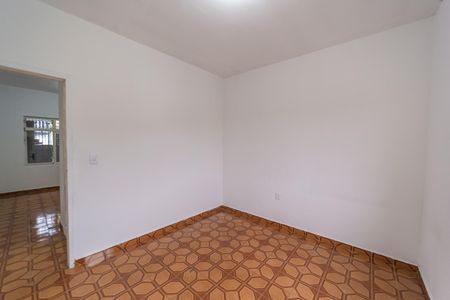 Quarto 1 de casa para alugar com 2 quartos, 65m² em Jardim Verônia, São Paulo