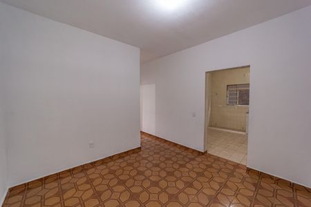 Sala de casa para alugar com 2 quartos, 65m² em Jardim Verônia, São Paulo