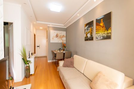 Sala de apartamento à venda com 2 quartos, 49m² em Vila Alóis, São Paulo