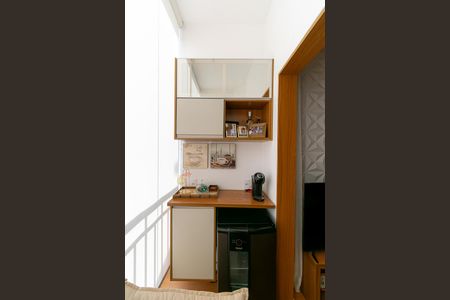 Varanda da Sala de apartamento à venda com 2 quartos, 49m² em Vila Alóis, São Paulo