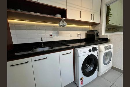 Foto 01 de casa à venda com 2 quartos, 80m² em Fazenda Santa Cândida, Campinas