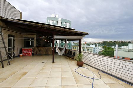 Apartamento para alugar com 269m², 4 quartos e 2 vagasCobertura