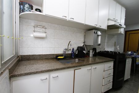 Apartamento para alugar com 269m², 4 quartos e 2 vagasCozinha