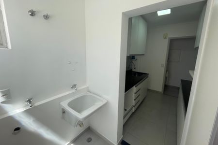 Apartamento para alugar com 75m², 3 quartos e 1 vagaÁrea de Serviço