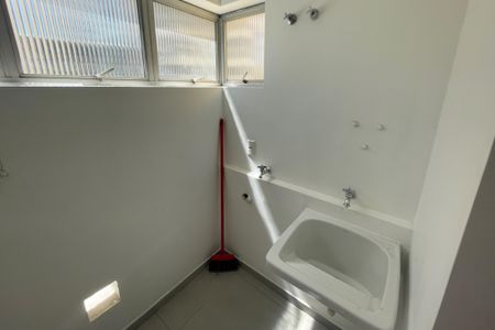 Apartamento para alugar com 75m², 3 quartos e 1 vagaÁrea de Serviço