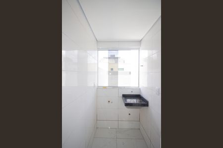 Apartamento à venda com 193m², 3 quartos e 3 vagas Apartamento à venda com 193m², 3 quartos e 3 vagasCozinha e Área de Serviço