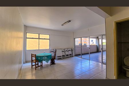 Apartamento para alugar com 77m², 2 quartos e 1 vagaÁrea comum - Salão de festas