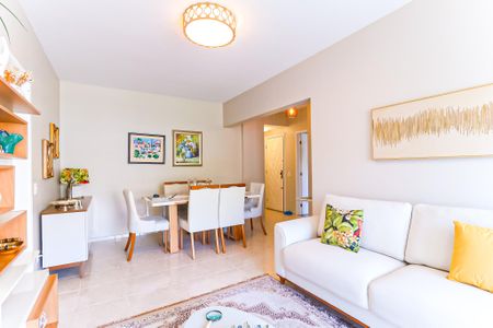 Sala de apartamento para alugar com 2 quartos, 77m² em Lins de Vasconcelos , Rio de Janeiro