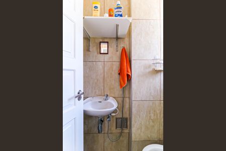 Apartamento para alugar com 77m², 2 quartos e 1 vagaBanheiro de serviço