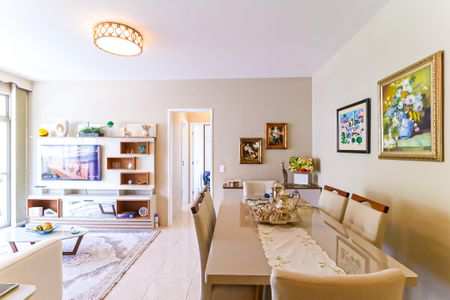 Apartamento para alugar com 77m², 2 quartos e 1 vagaSala