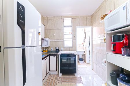 Apartamento para alugar com 77m², 2 quartos e 1 vagaCozinha