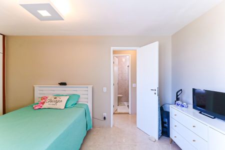 Apartamento para alugar com 77m², 2 quartos e 1 vagaQuarto