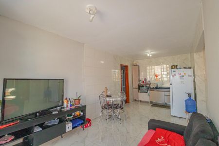Casa à venda com 208m², 2 quartos e 2 vagasSala/Cozinha