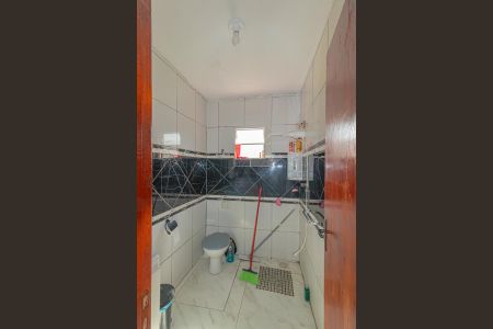 Casa à venda com 208m², 2 quartos e 2 vagasBanheiro
